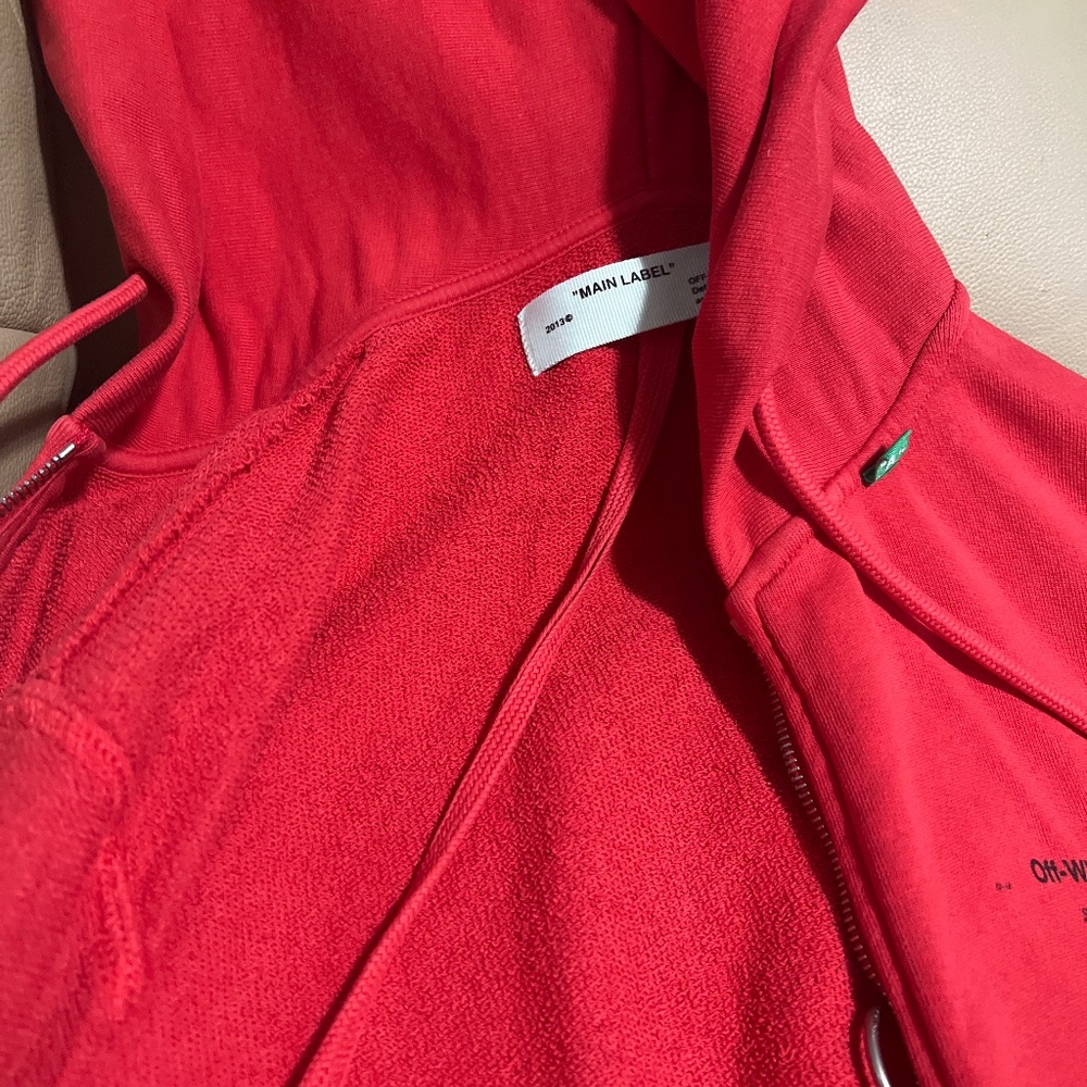 Off-white men hoodie size Medium